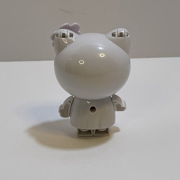 Hello Kitty Toy Figure Head opens to transform into body 3.5" - Picture 3 of 5